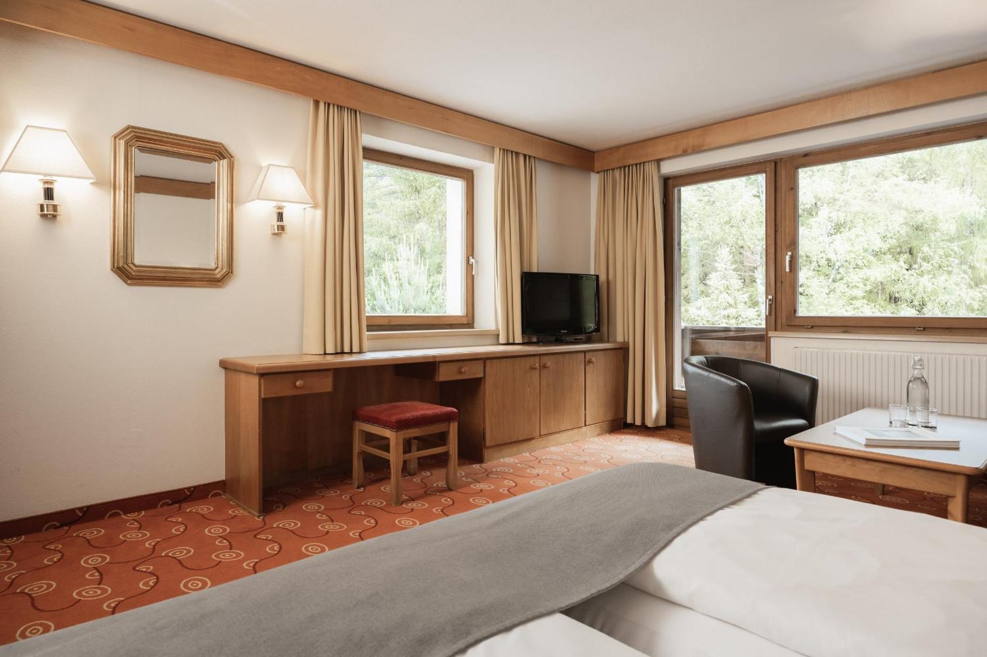 Neueroeffnung Miaflor Familien- & Aktivresort Ried im Oberinntal Rum bild