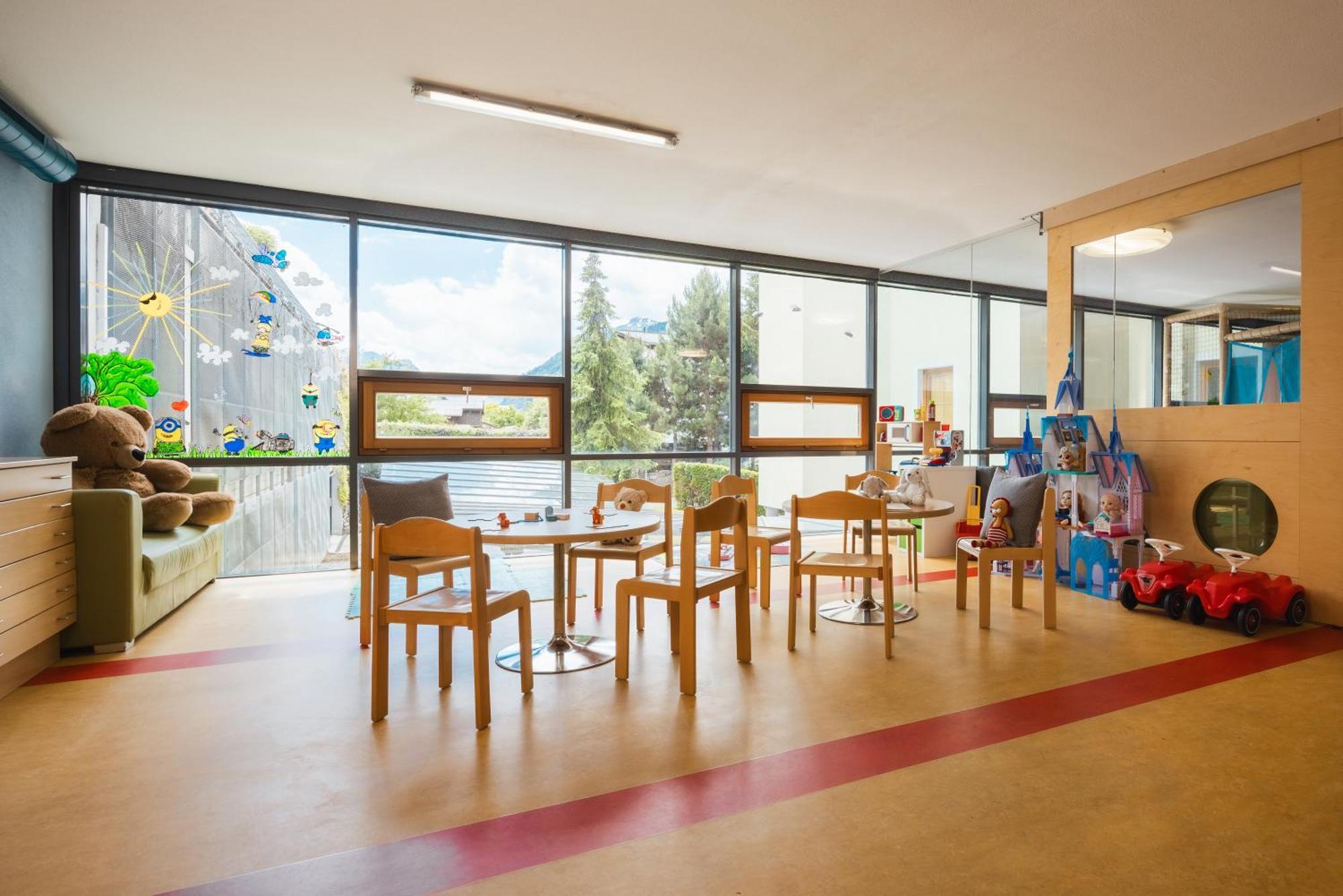 Neueroeffnung Miaflor Familien- & Aktivresort Ried im Oberinntal Exteriör bild