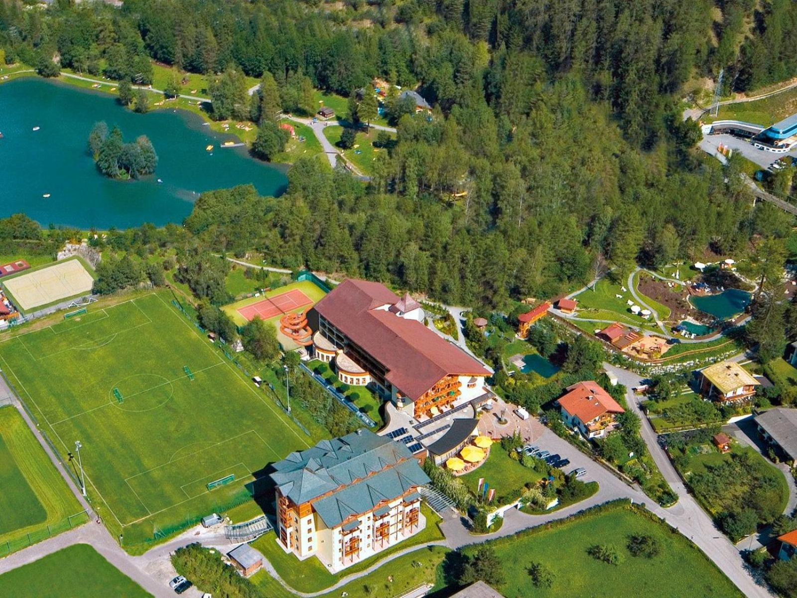 Neueroeffnung Miaflor Familien- & Aktivresort Ried im Oberinntal Exteriör bild
